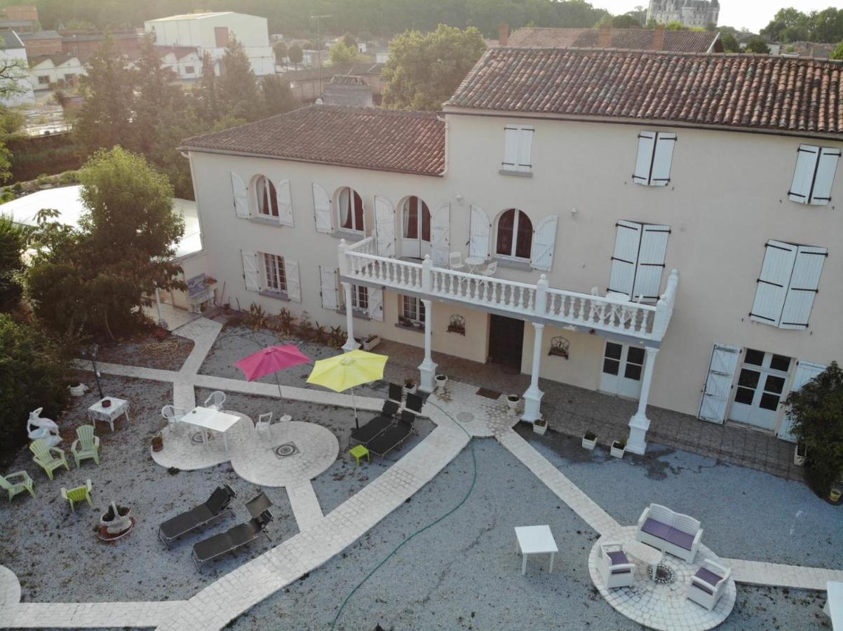 Le Clos Des Cedres B&B La Rochefoucauld Dış mekan fotoğraf