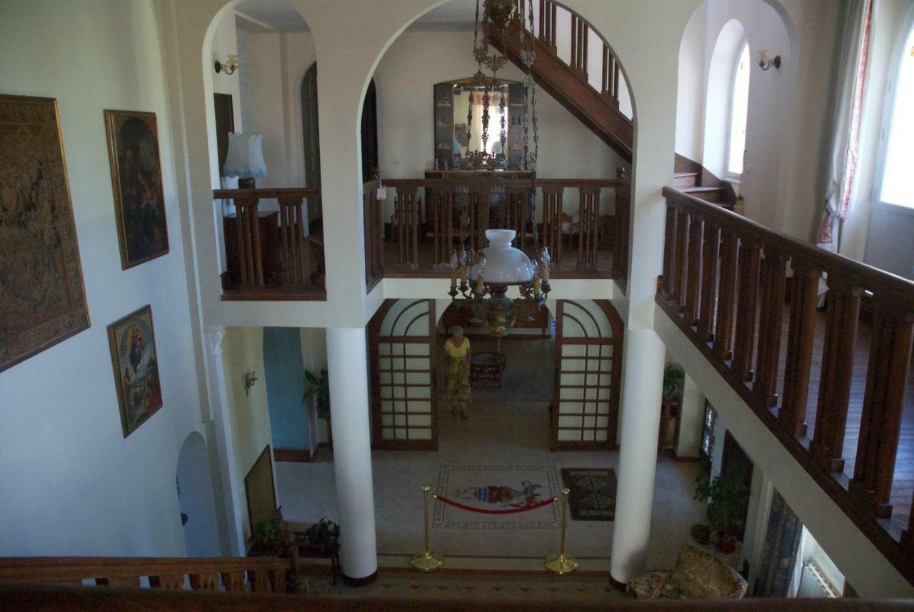 Le Clos Des Cedres B&B La Rochefoucauld Dış mekan fotoğraf