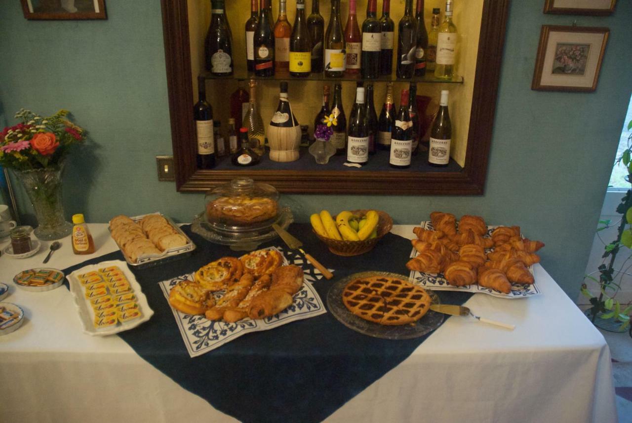 Le Clos Des Cedres B&B La Rochefoucauld Dış mekan fotoğraf